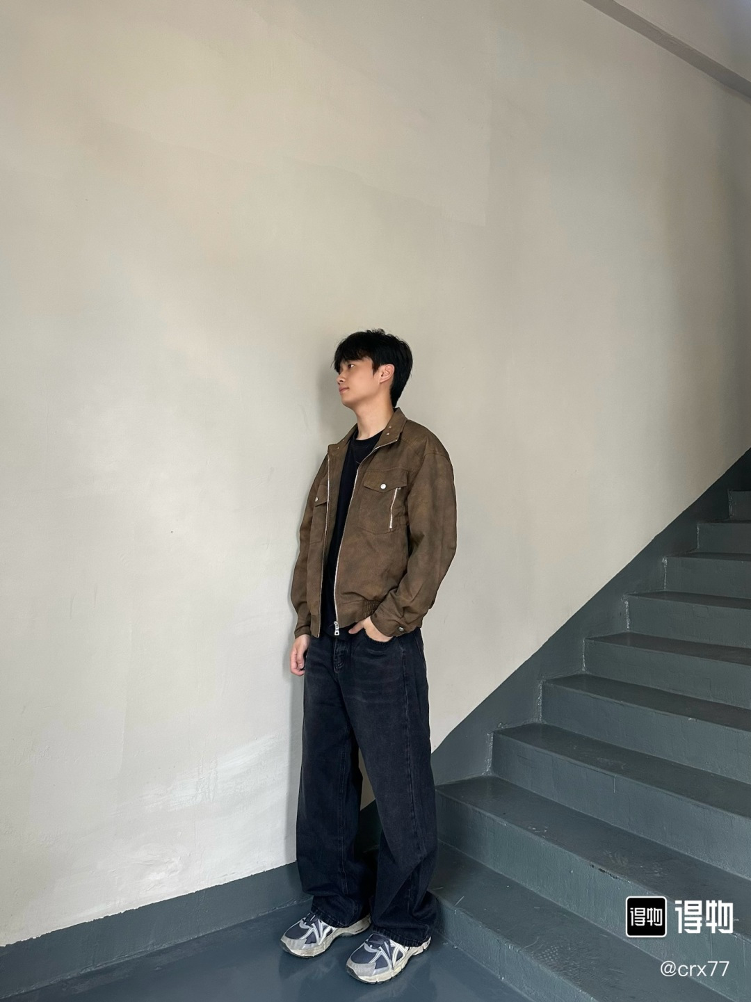 NO:726051,(^-^)Who knows!  This pair of Asics is so versatile!  From the cool and cool style of silver and black to the gentle style of pink and white, the color matching hits all aesthetics. The tiger claw pattern design is self-recognizable, the mesh upper is breathable and does not stuffy the feet. The cushioning midsole is very comfortable, and it is not a problem to walk 10,000 steps. Whether you are a sweet girl or a trendy man, you can wear it for commuting or outing. These treasure running shoes will not step on the thunder when you close your eyes!  # versatile running shoes #Asicsyyds #dailywear #shoe control’s daily life, casual shoes/sports shoes, sneakers19860909(^-^)谁懂啊！这双Asics真的太百搭了！ 从银黑酷飒风到粉白温柔风,配色戳中所有审美 虎爪纹设计自带辨识度,网布鞋面透气不闷脚 缓震中底舒适度直接拉满,暴走一万步都不是事儿 不管是甜妹还是潮男,通勤还是出街都能穿 闭眼入都不会踩雷的宝藏跑鞋！ #百搭跑鞋 #Asicsyyds #每日穿搭 #鞋控的日常,休闲鞋/运动鞋,sneakers,Women's Shoes