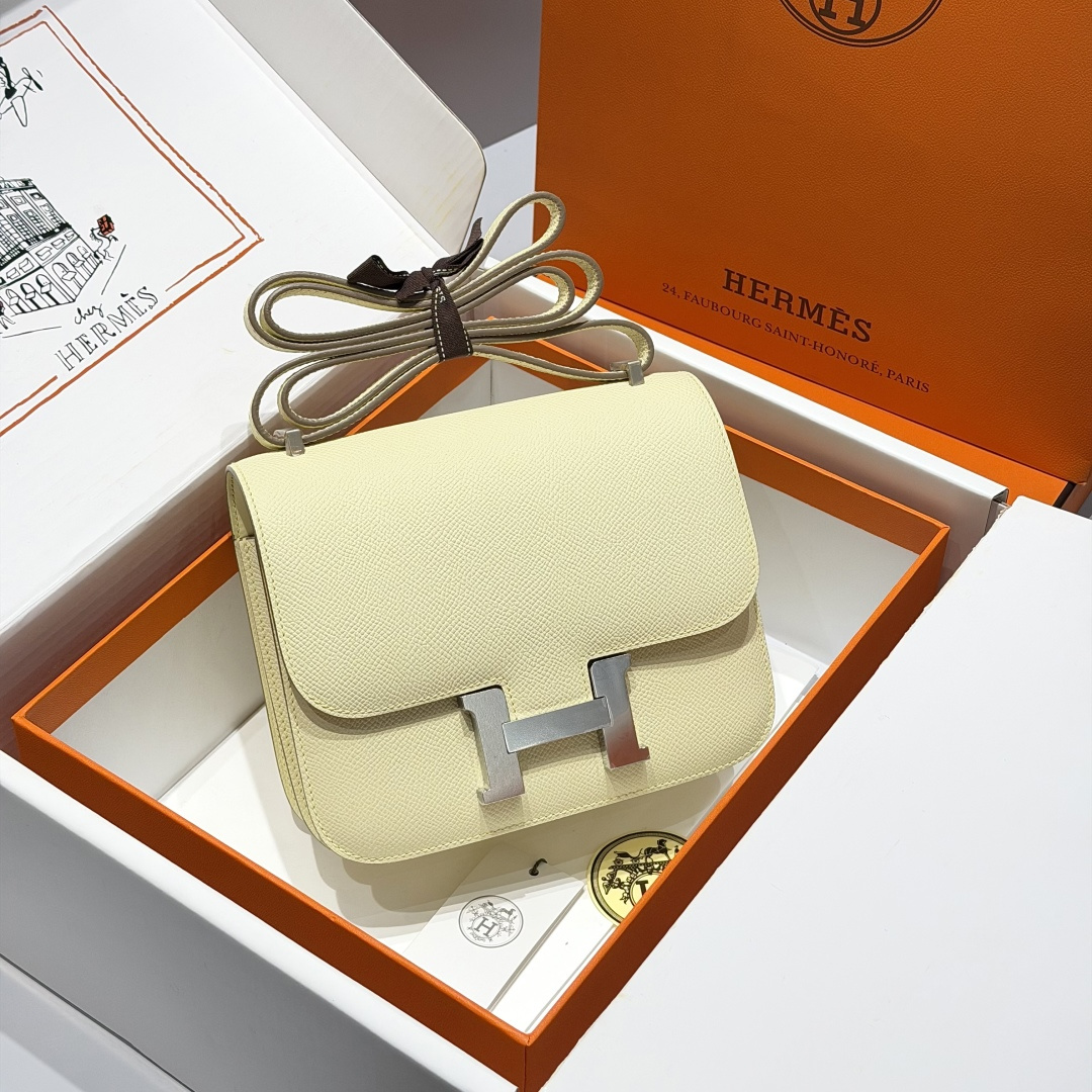 NO:700611,New version of Kangkang · France hand-sewn with beeswax thread · Real shot Milton yellow · Ready in stock &,Hermes,hermes,Hermes,19860909新版康康· 法国  蜜蜡线手工缝制·  实拍 米尔顿黄·  现货 &,爱马仕,hermes,Hermes,,Bag