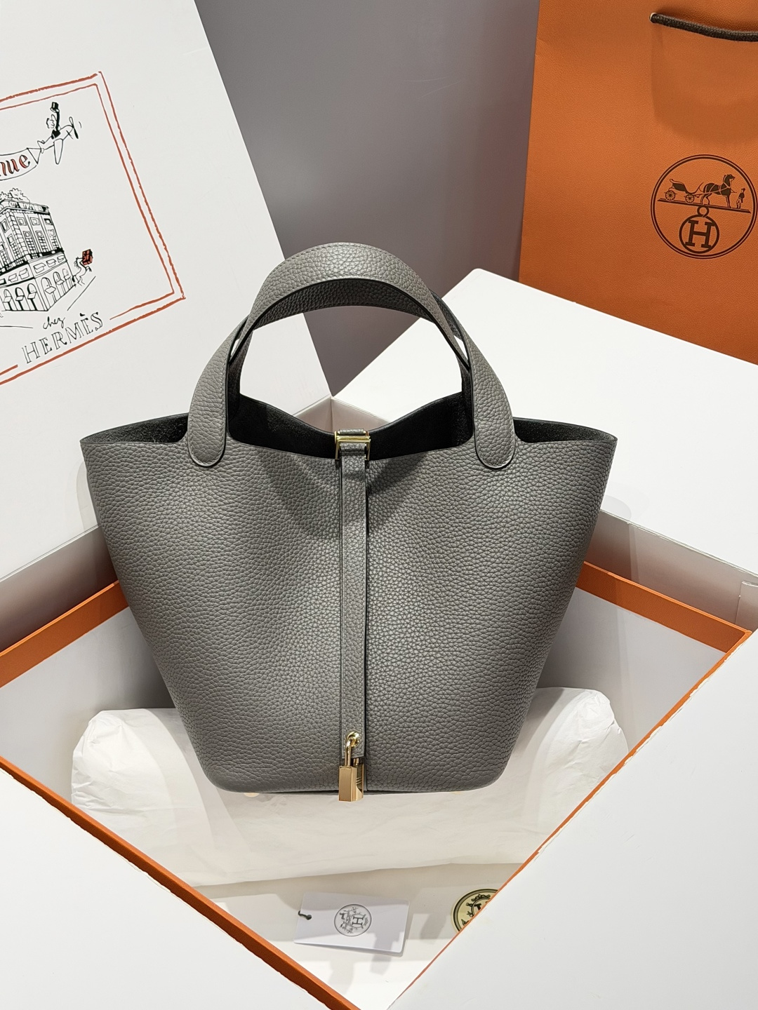 NO:879497,[Wax line version] Vegetable basket cumulonimbus gray gold buckle top quality details as shown, Hermes, hermes, Hermes,19860909【蜡线版本】菜篮子  积雨云灰 金扣 顶级 细节如图,爱马仕,hermes,Hermes,,Bag