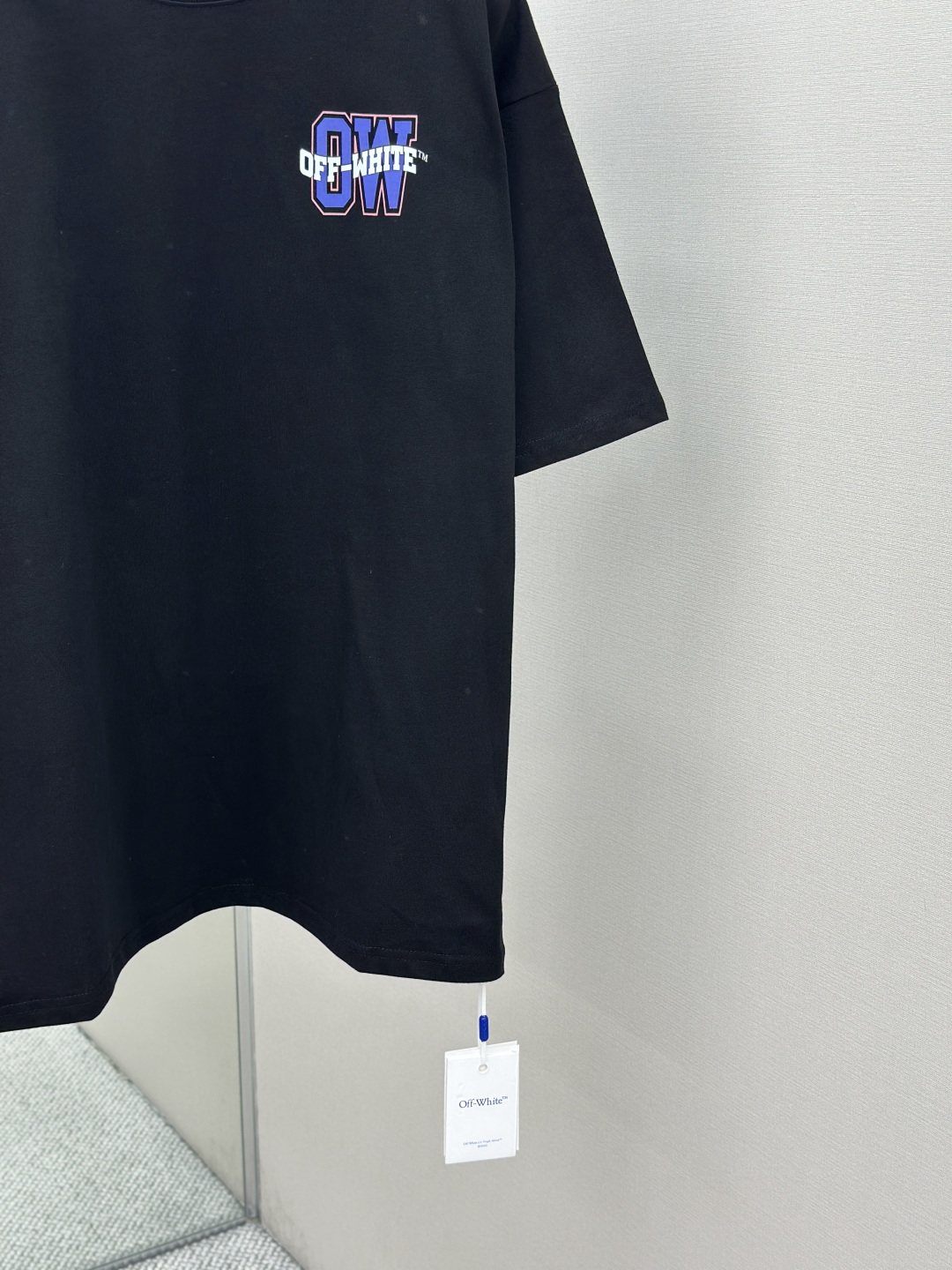 Off-White 25FW Series Oversize Short Sleeve T-Shirt - High Quality Cotton 8 cmp i1754494666295 2141 0 6