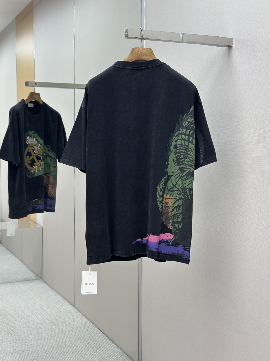 Off-White Washed Grey Oversized Short Sleeve Tee - 25FW Collection 3 cmp i1754494807170 7420 0 1