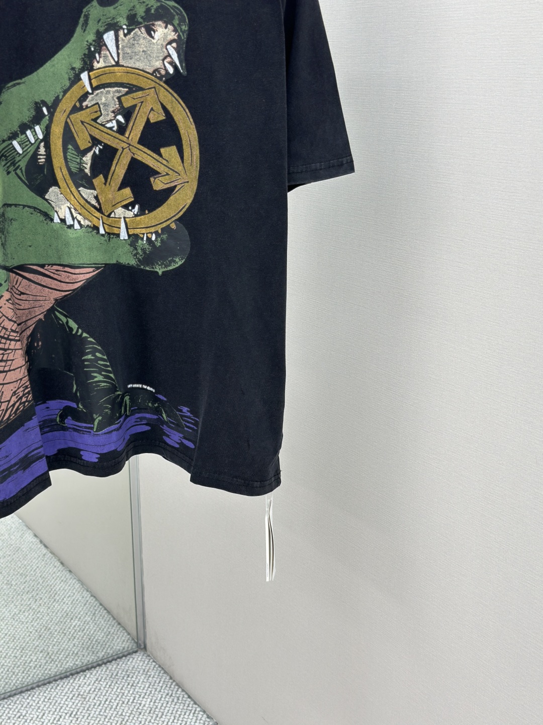 Off-White Washed Grey Oversized Short Sleeve Tee - 25FW Collection 8 cmp i1754494807170 849 0 6