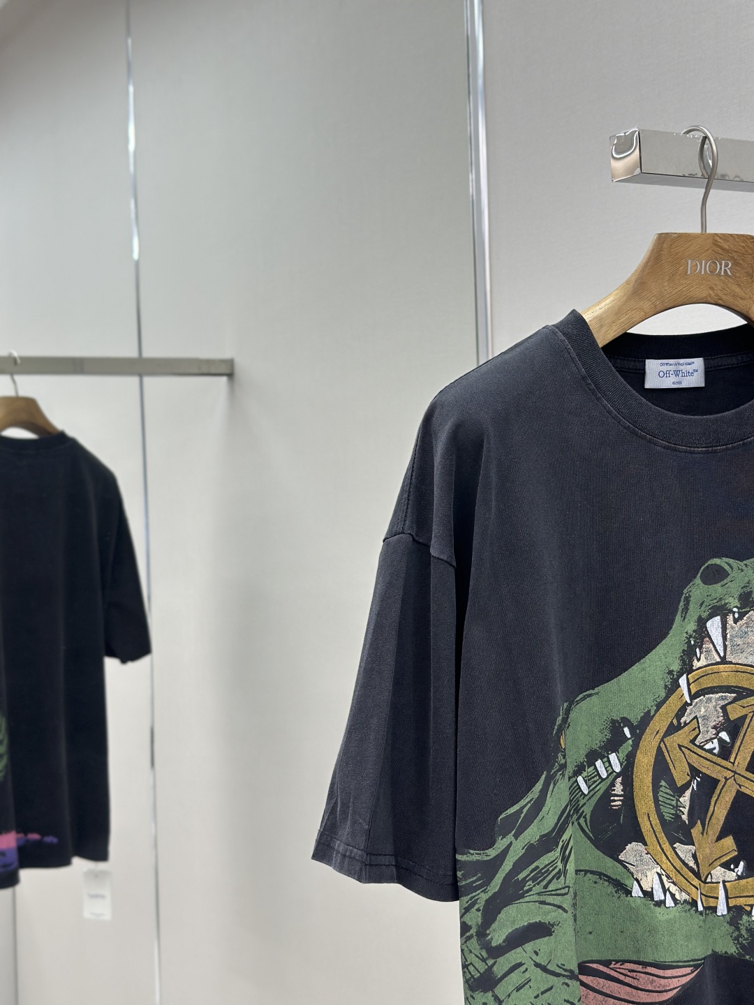 Off-White Washed Grey Oversized Short Sleeve Tee - 25FW Collection 6 cmp i1754494811620 2744 0 4