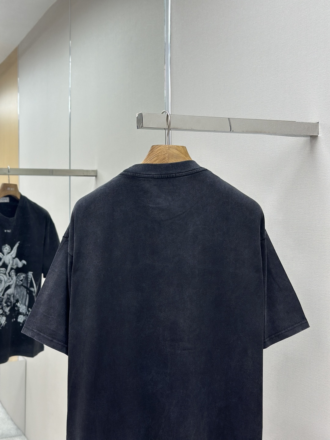 Off-White Washed Grey Oversized Short Sleeve Tee - 25FW Collection 9 cmp i1754494836315 5583 0 7