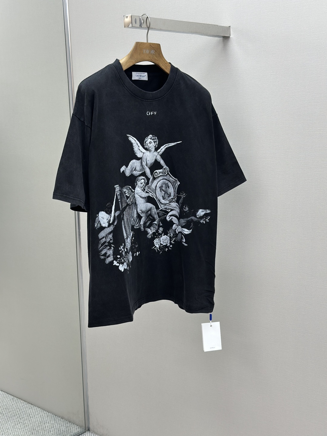 Off-White Washed Grey Oversized Short Sleeve Tee - 25FW Collection 4 cmp i1754494842073 2452 0 2