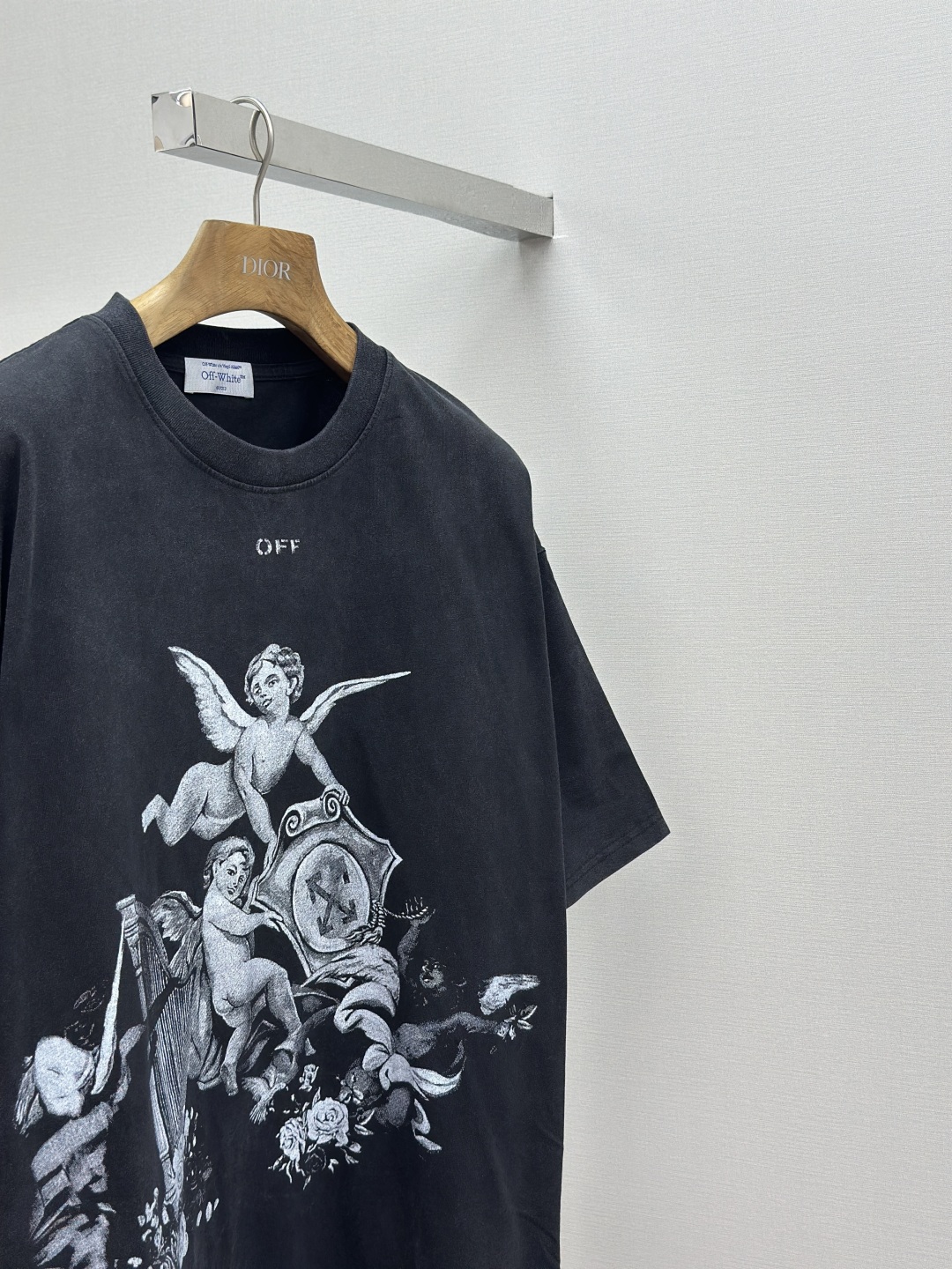 Off-White Washed Grey Oversized Short Sleeve Tee - 25FW Collection 7 cmp i1754494842078 4733 0 5