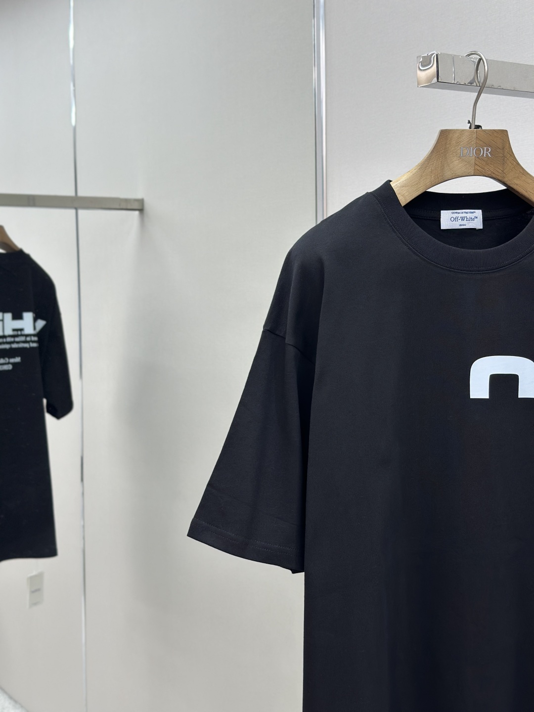 Off-White 25FW Series Oversize Short Sleeve T-Shirt - High-Quality Cotton 6 cmp i1754494978026 884 0 4