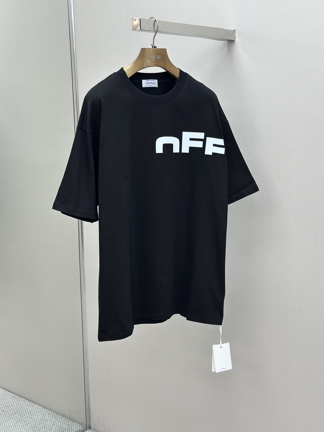 Off-White 25FW Series Oversize Short Sleeve T-Shirt - High-Quality Cotton 4 cmp i1754494981049 1832 0 2
