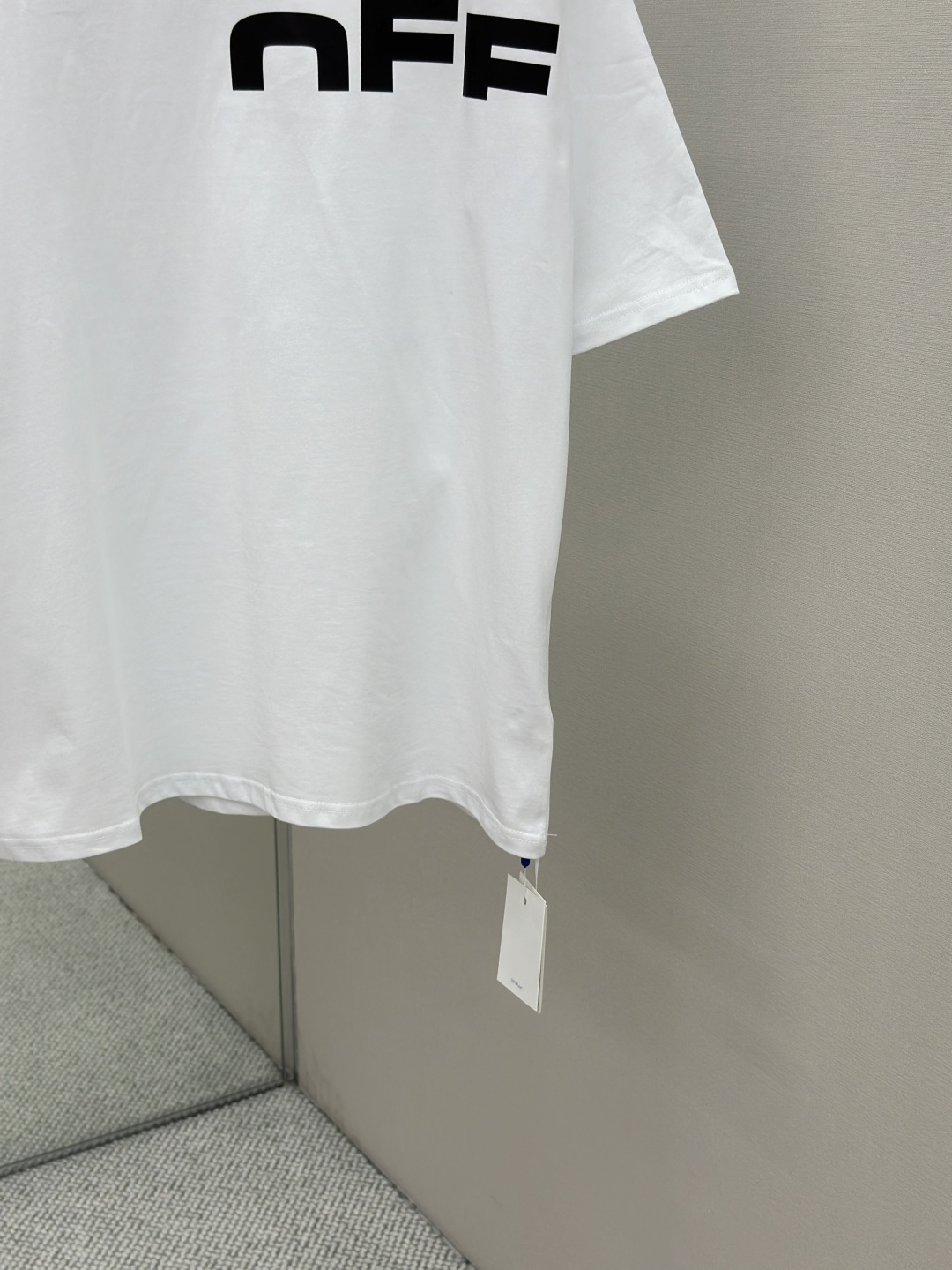 Off-White 25FW Oversize Short Sleeve T-Shirt - High-Quality Cotton 8 cmp i1754494997313 4191 0 6