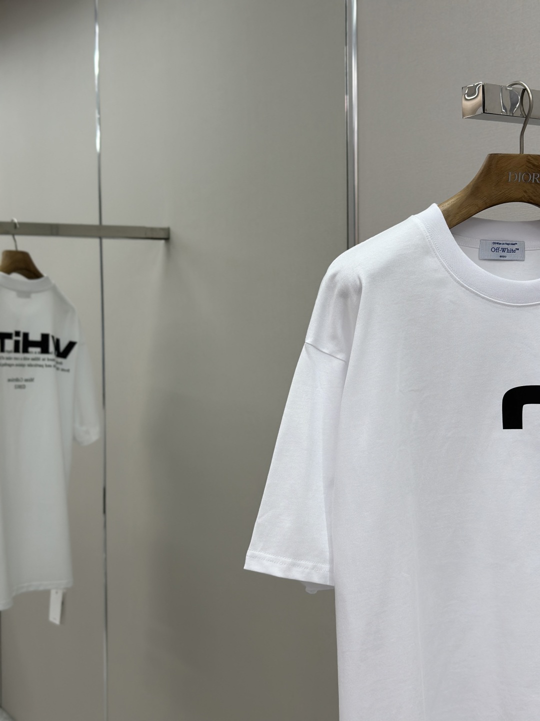 Off-White 25FW Oversize Short Sleeve T-Shirt - High-Quality Cotton 6 cmp i1754494997612 3509 0 4