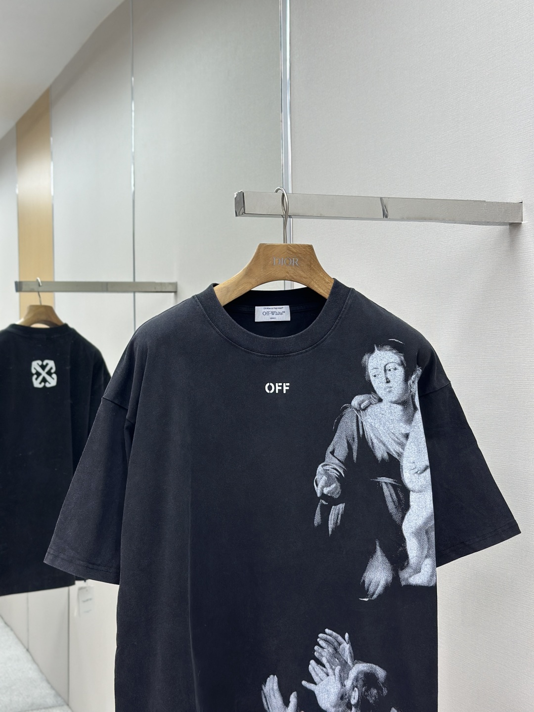 Off-White Grey Oversized Short Sleeve T-Shirt - FW25 Collection 5 cmp i1754495105946 6557 0 3