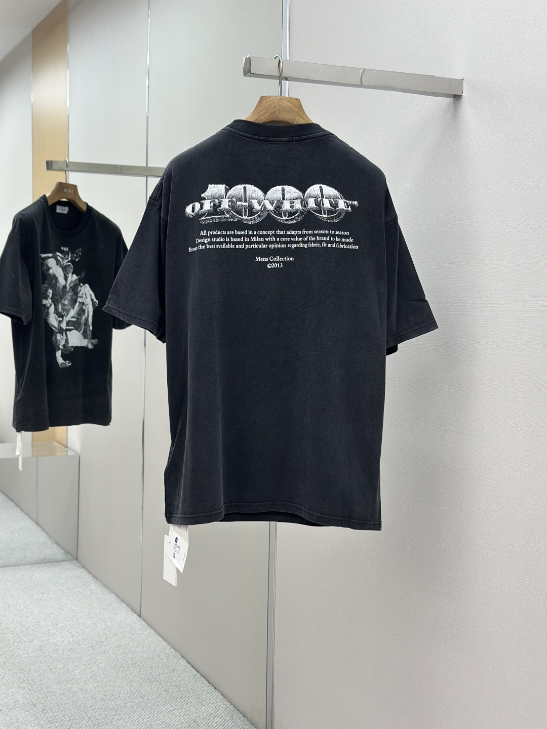 Off-White Washed Gray Oversized Short Sleeve T-Shirt - 25FW Collection 3 cmp i1754495128064 6326 0 1