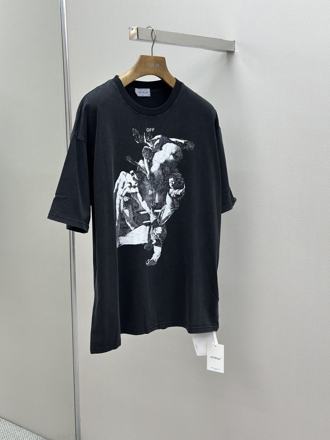 Off-White Washed Gray Oversized Short Sleeve T-Shirt - 25FW Collection 4 cmp i1754495132482 4065 0 2