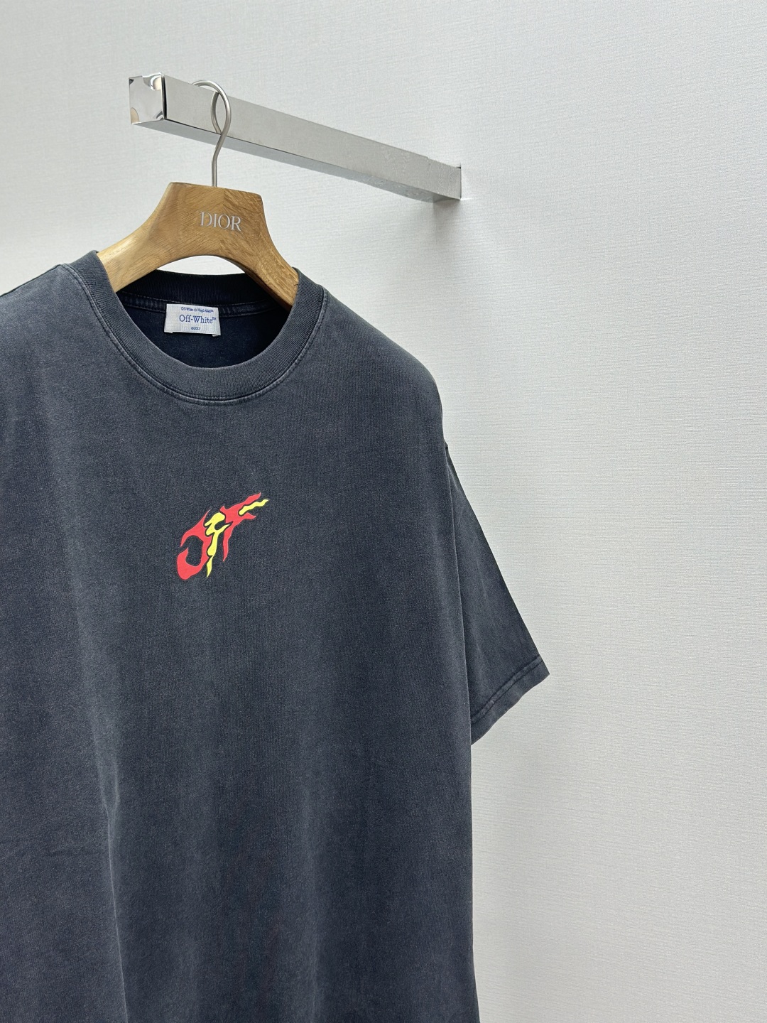 Off-White Oversized T-Shirt - Washed Grey, 260g Pure Cotton, Digital Print 7 cmp i1754495172173 8622 0 5