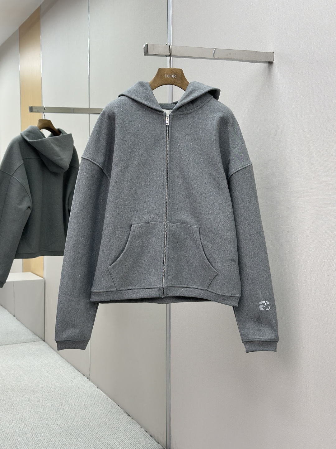 _d1p9sMT_jlzk8krD33Ojb5l0hGMgdc2Qjkzl7DQ