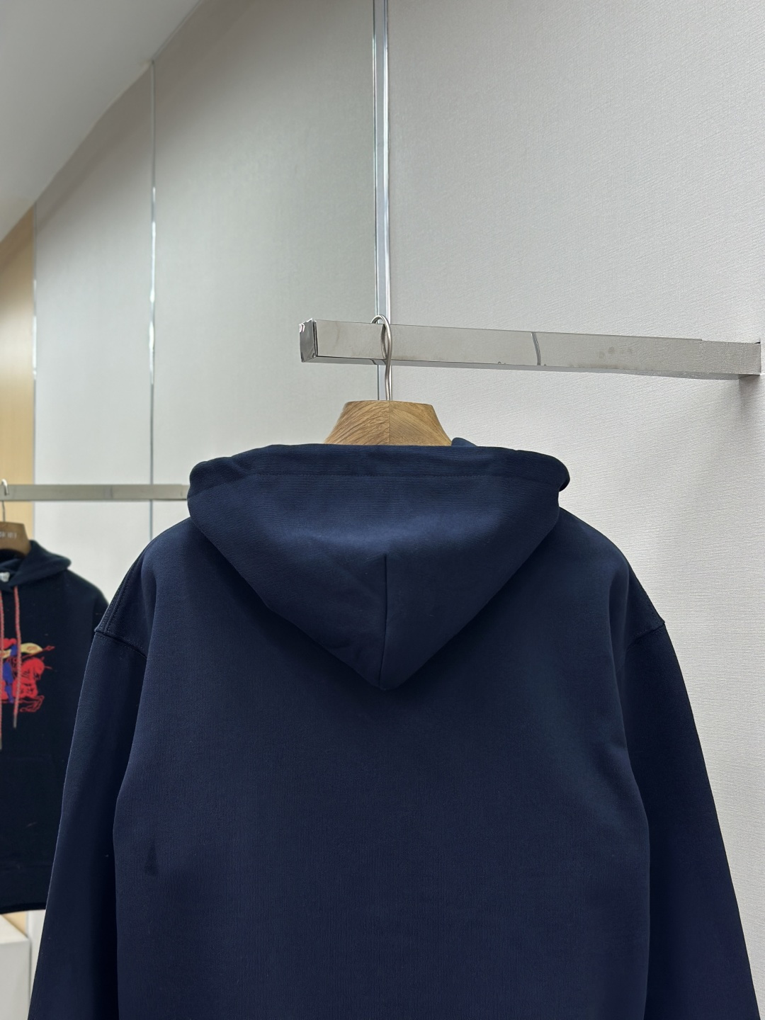 Burberry BBR 绒毛马刺绣连帽