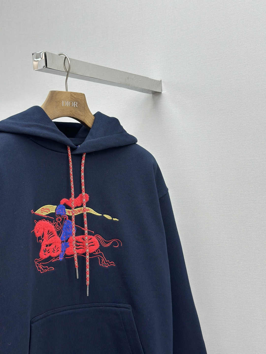 Burberry BBR 绒毛马刺绣连帽