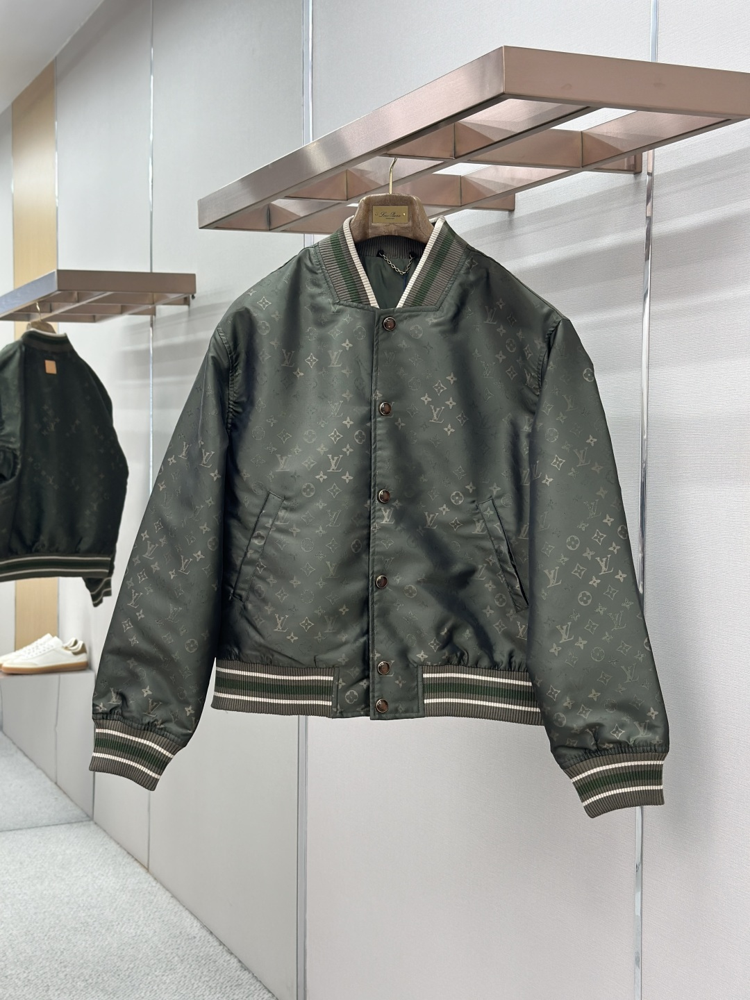 _djr9skIENJvUXT-fv3RPg5n1er_QnTi-wvNfysA