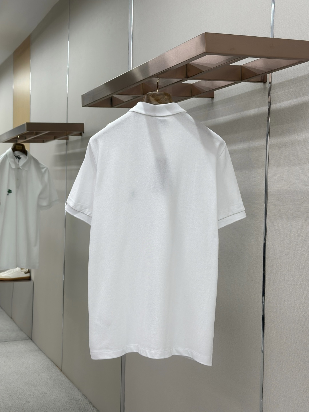 Dior DIOR 棉质四叶草刺绣珍珠贝母纽扣衫