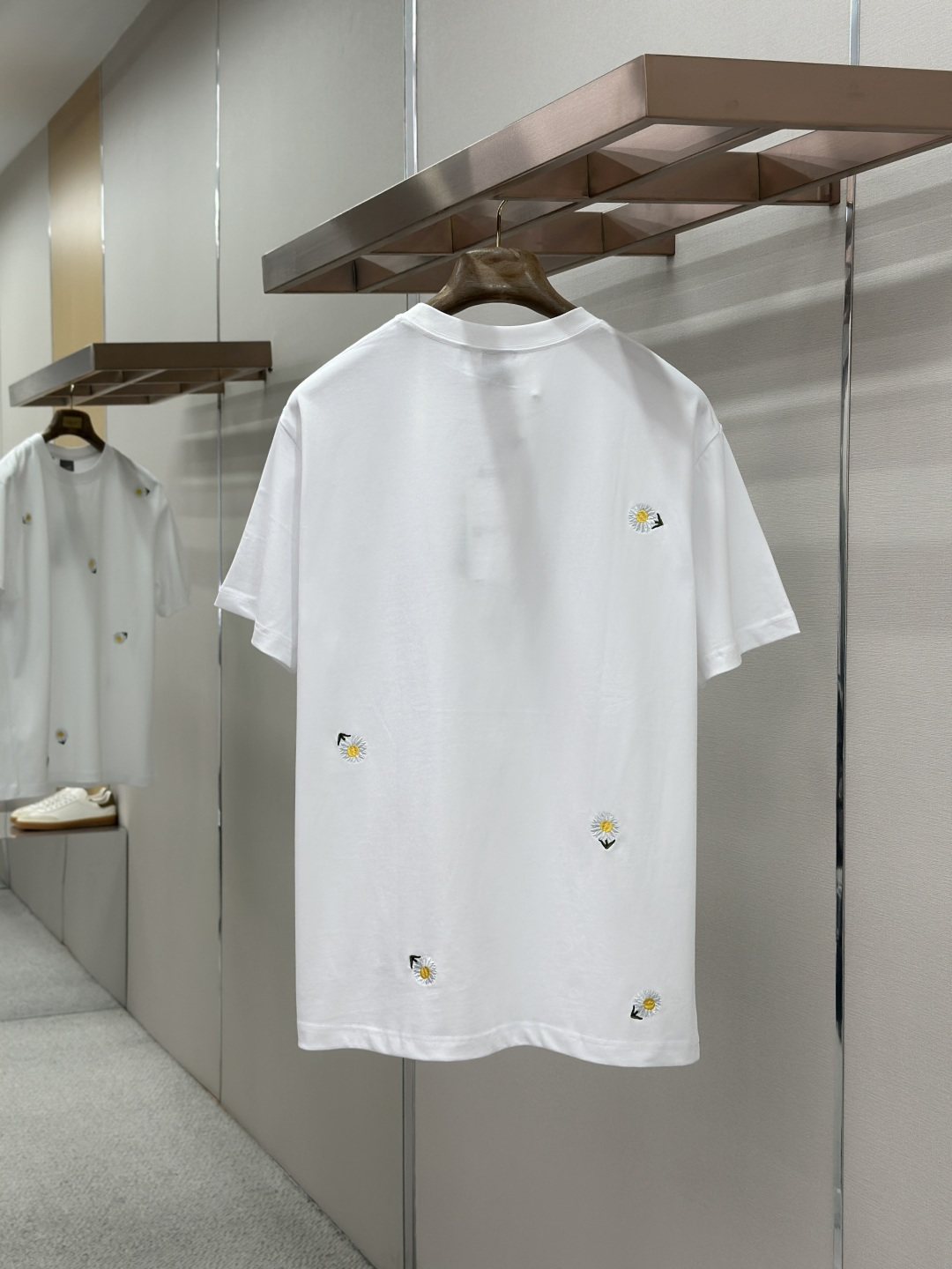 Dior Dior 棉质针织雏菊刺绣圆领短袖