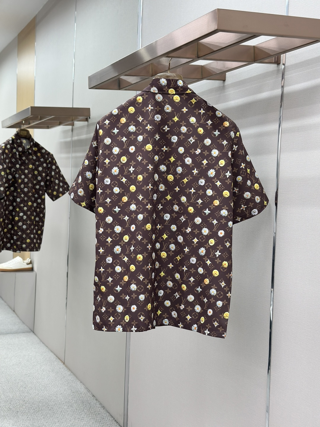 Louis Vuitton LOUIS VUITTON 路易威登 深棕雏菊Monogram桑蚕丝短袖衬衫