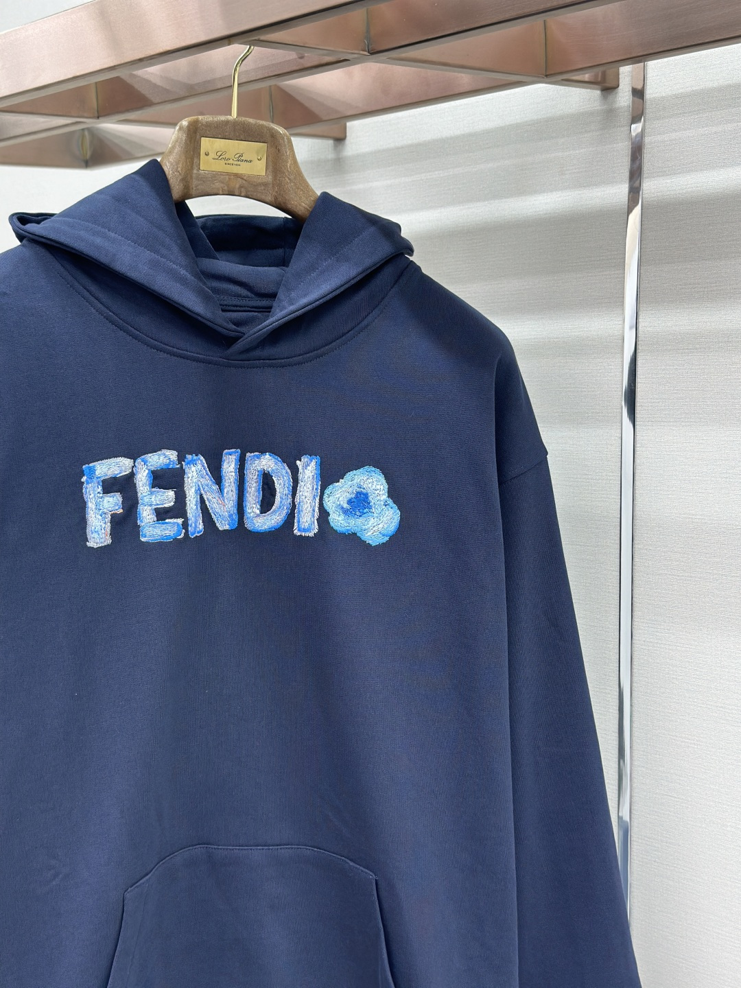 Fendi FENDI 刺绣手绘标识卫衣