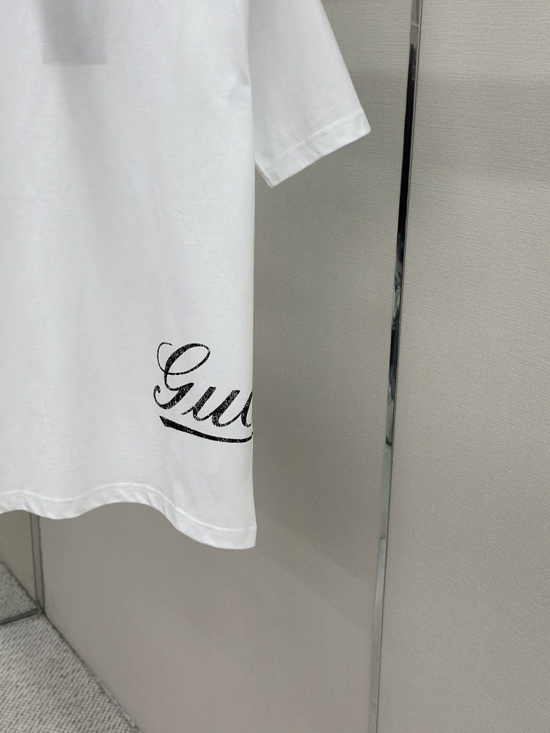 Gucci GUCCI 26FW新款花体字母印花圆领短袖