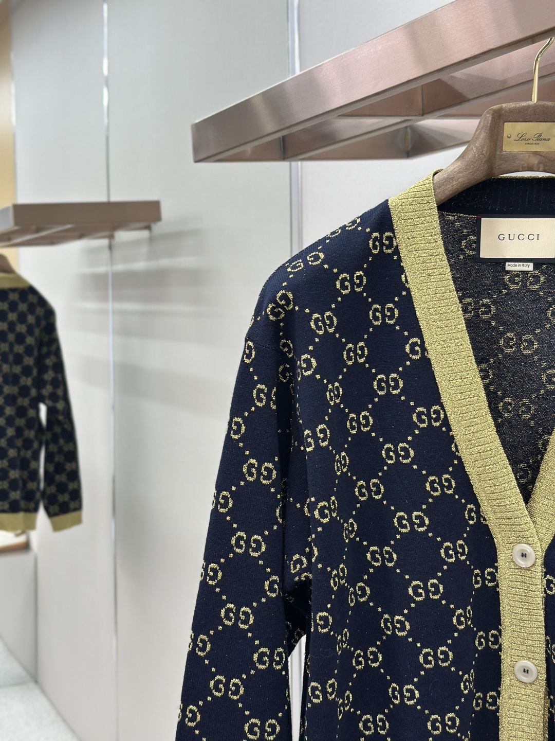 Gucci GUCCI Logo单排扣长袖 针织衫 深蓝色
