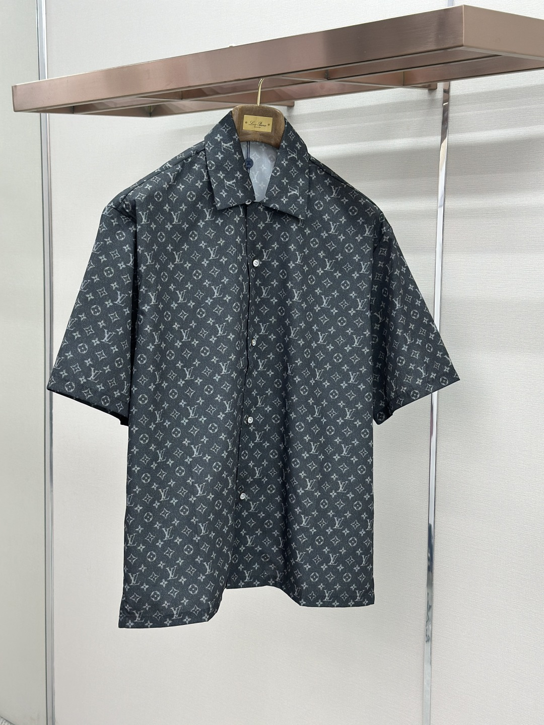 Louis Vuitton LV路易威登满印提花短袖