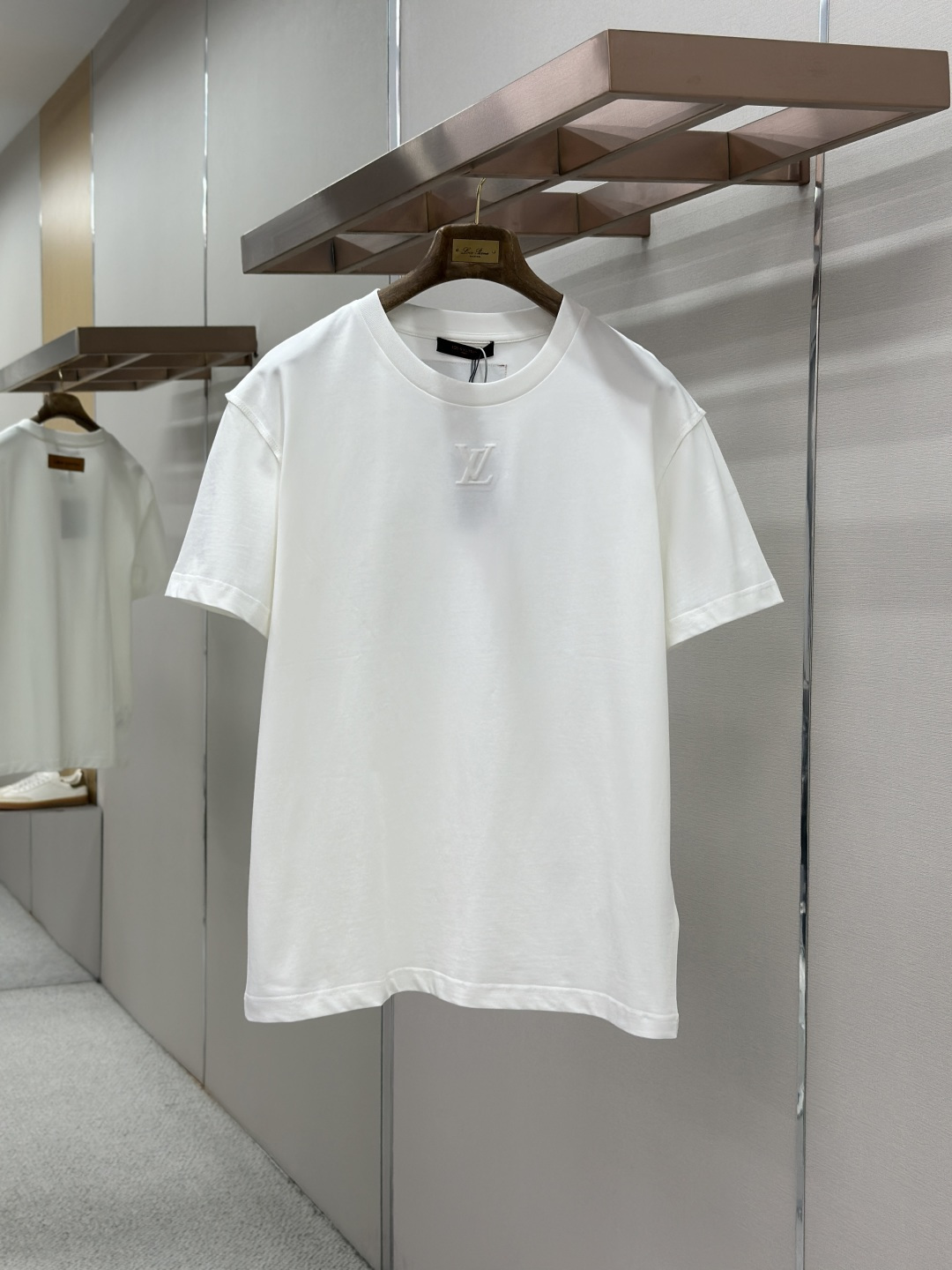 Louis Vuitton LOUIS VUITTON 路易威登压纹标识短袖T恤
