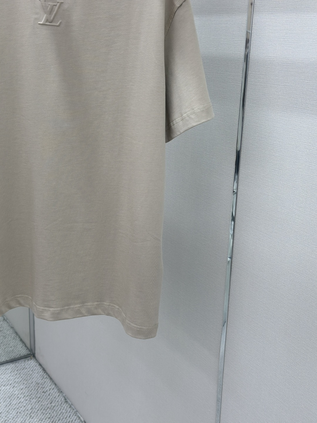 Louis Vuitton LOUIS VUITTON 路易威登压纹标识短袖T恤