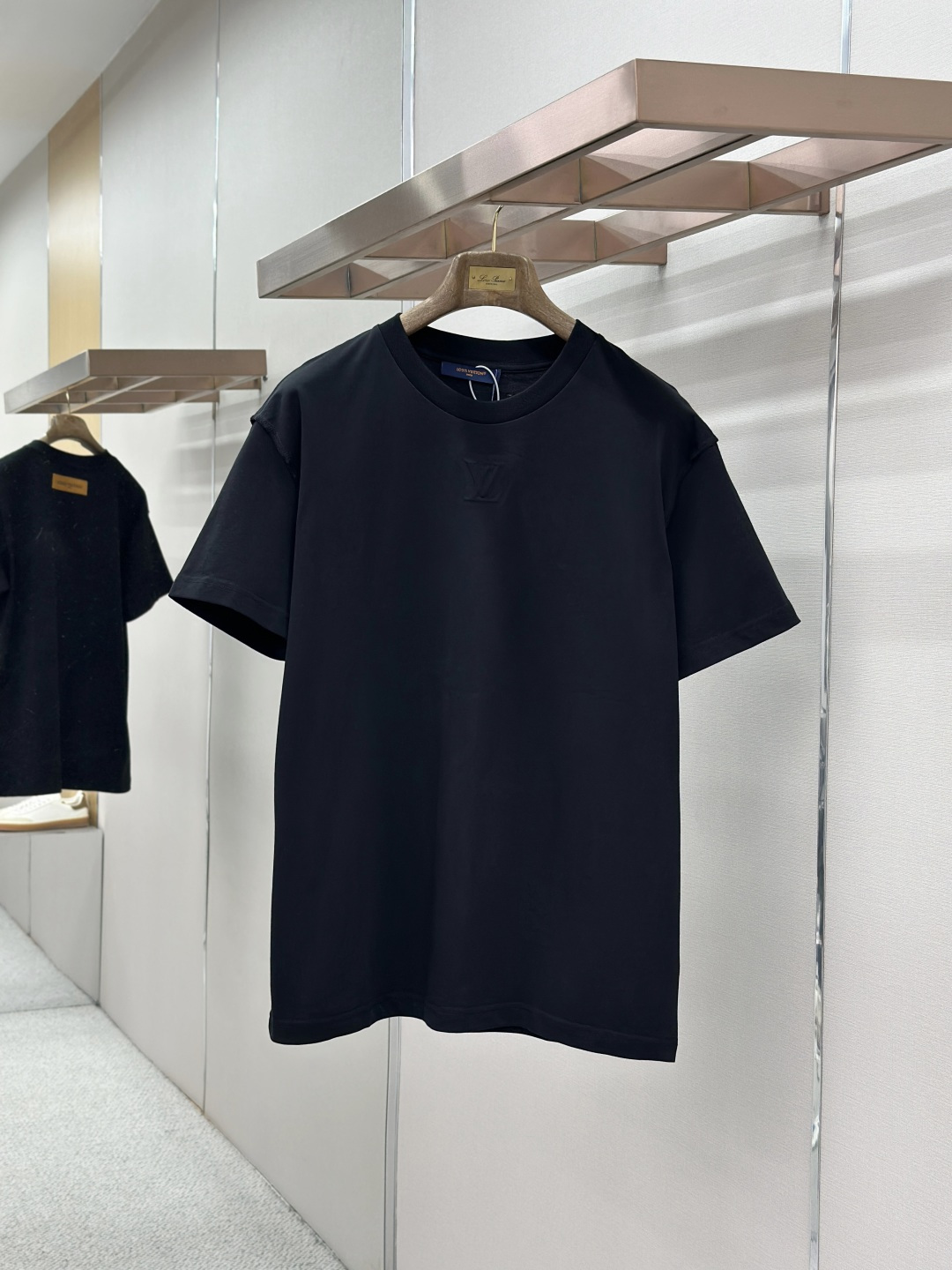 Louis Vuitton LOUIS VUITTON 路易威登压纹标识短袖T恤