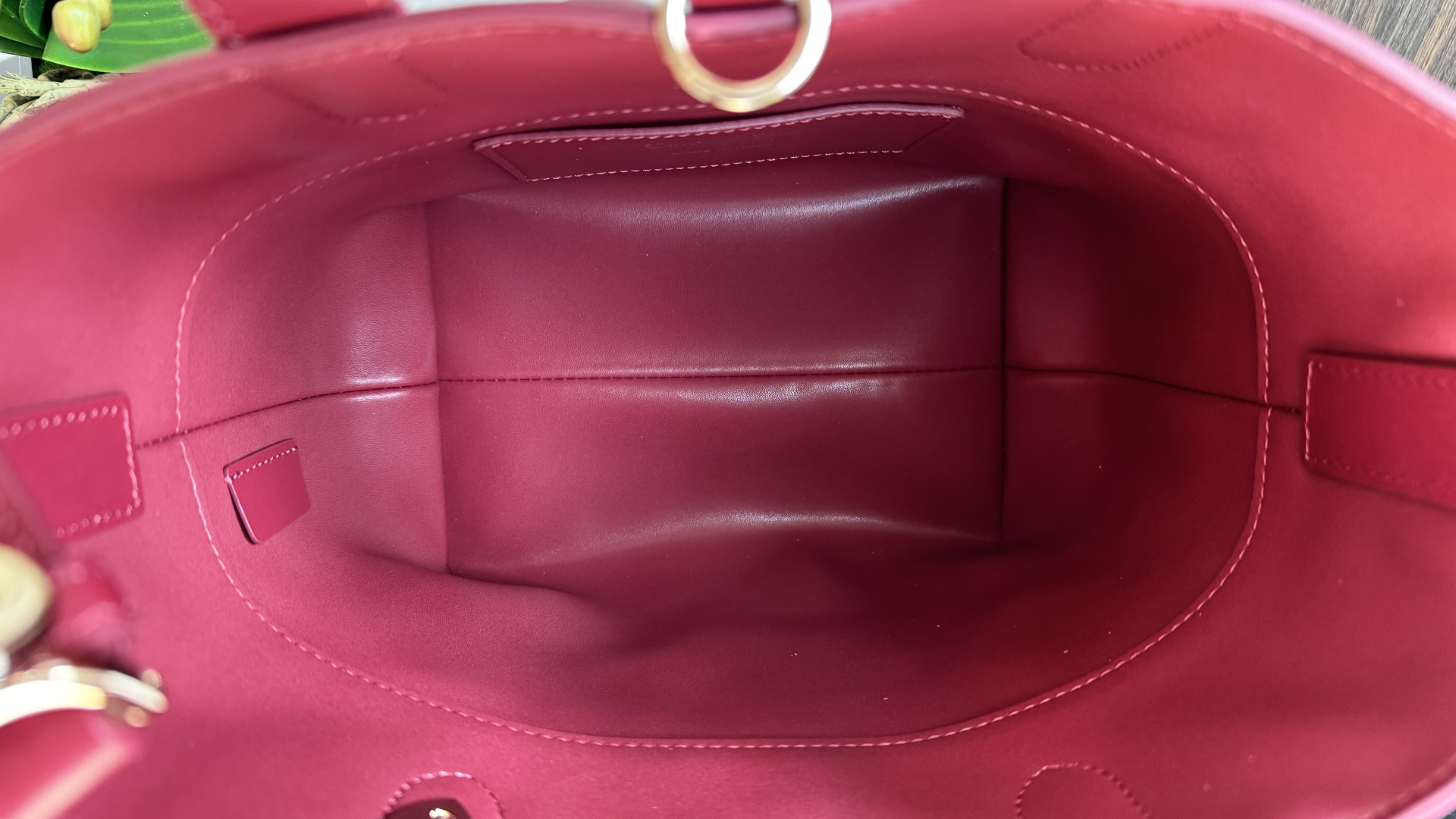 Alexander McQueen Classic Handcrafted Luxury Leather Shoulder Bag Ref 7