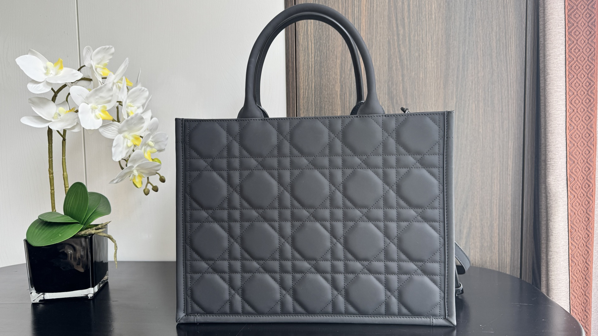 Dior Book Tote Black shoulder