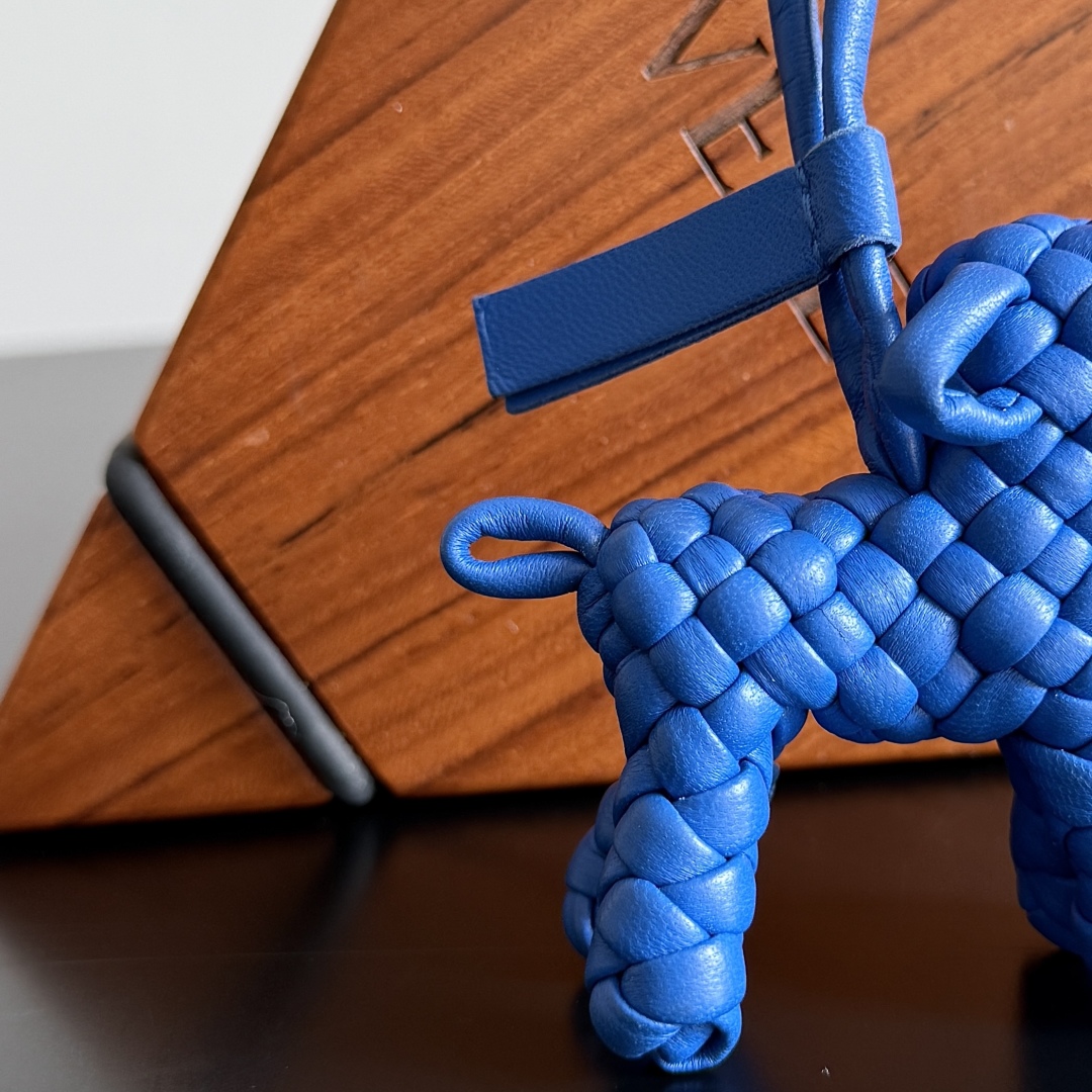 Bottega Veneta Blue Leather Woven Puppy Bag Charm, Cute Designer Dog Charm 9 cmp i1742483919192 5028 0 7