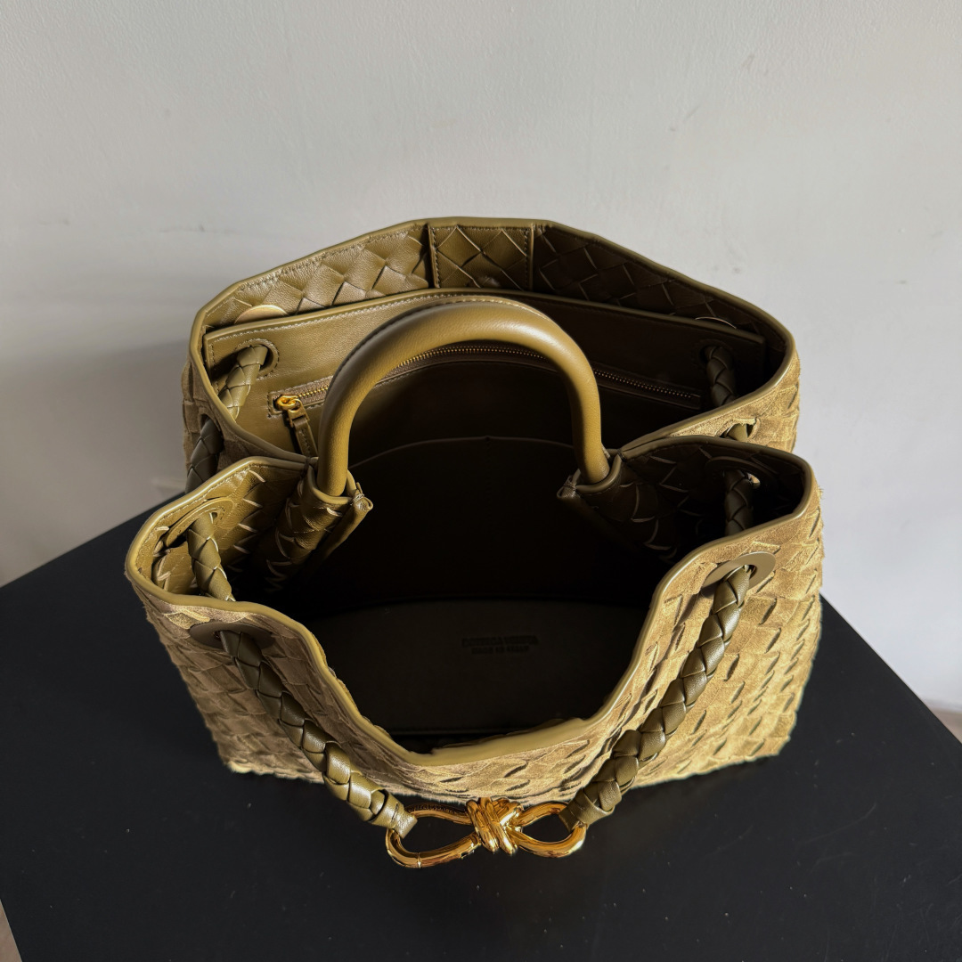 BV的2023新款Andiamo出货啦‼️真的实火🔥Bottega Veneta 本季推出的新款Andi