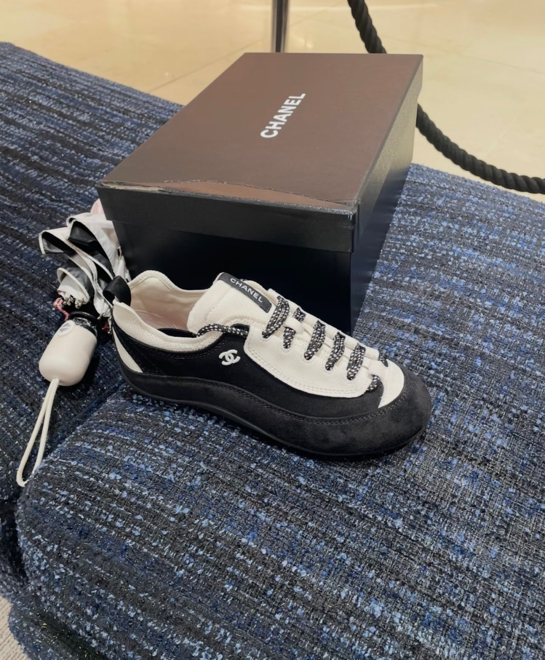 NO:882170,The black and white color scheme is amazing~ The relaxed feeling will fascinate anyone who wears it, casual shoes/sports shoes, sneakers19860909黑色白配色绝了～ 松弛感拿捏谁穿都着迷,休闲鞋/运动鞋,sneakers,Women's Shoes