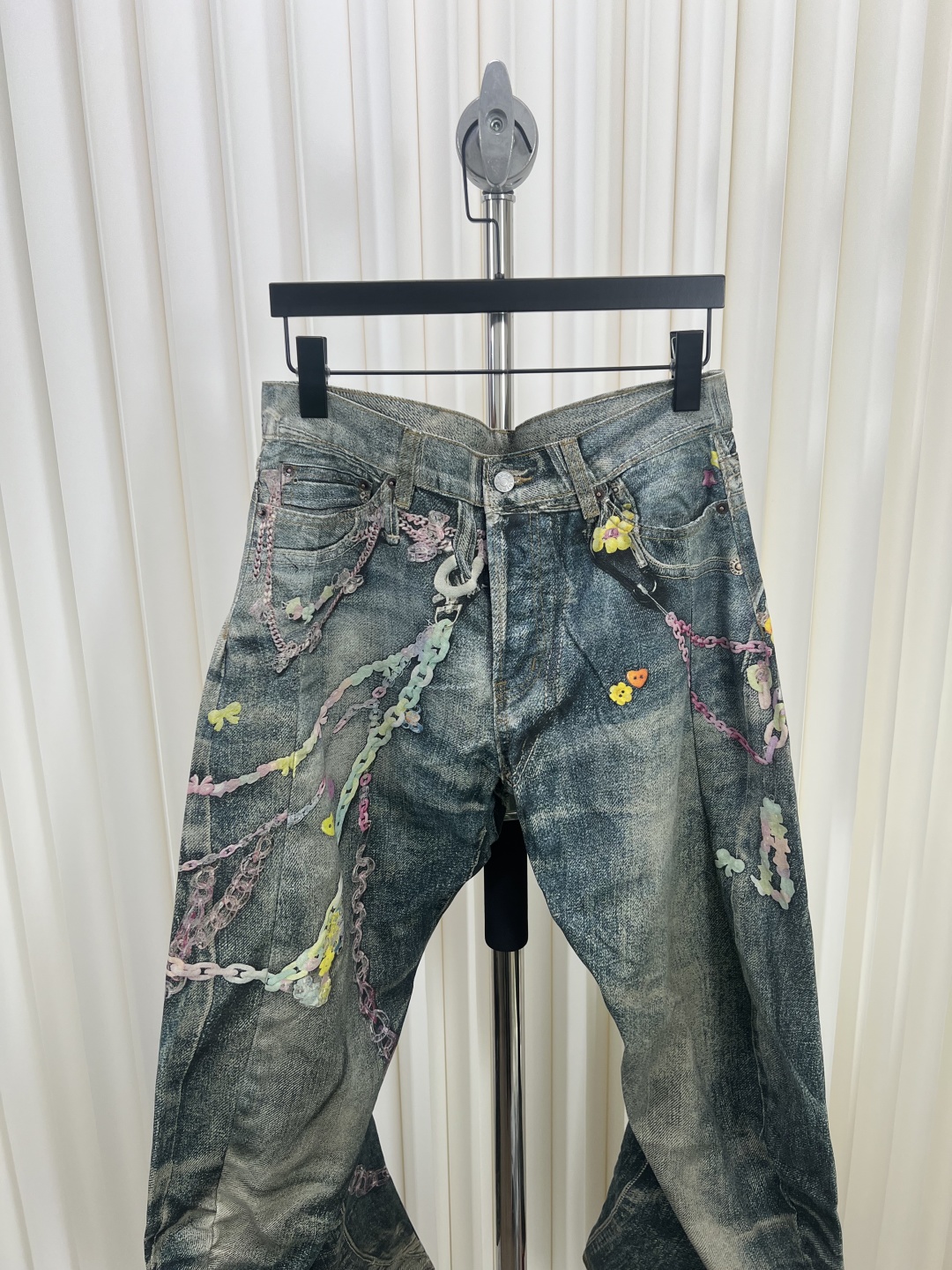 ACNE Studios 3D Printed Jeans - Original Design, Perfect Fit & Detailing 5 cmp i1743319503493 6977 0 3