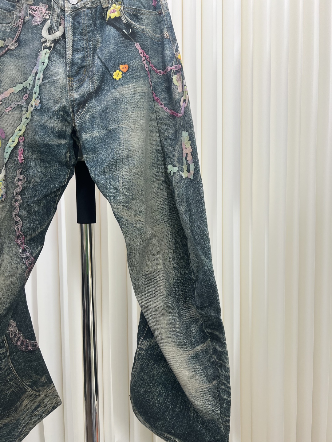 ACNE Studios 3D Printed Jeans - Original Design, Perfect Fit & Detailing 7 cmp i1743319503602 8668 0 5