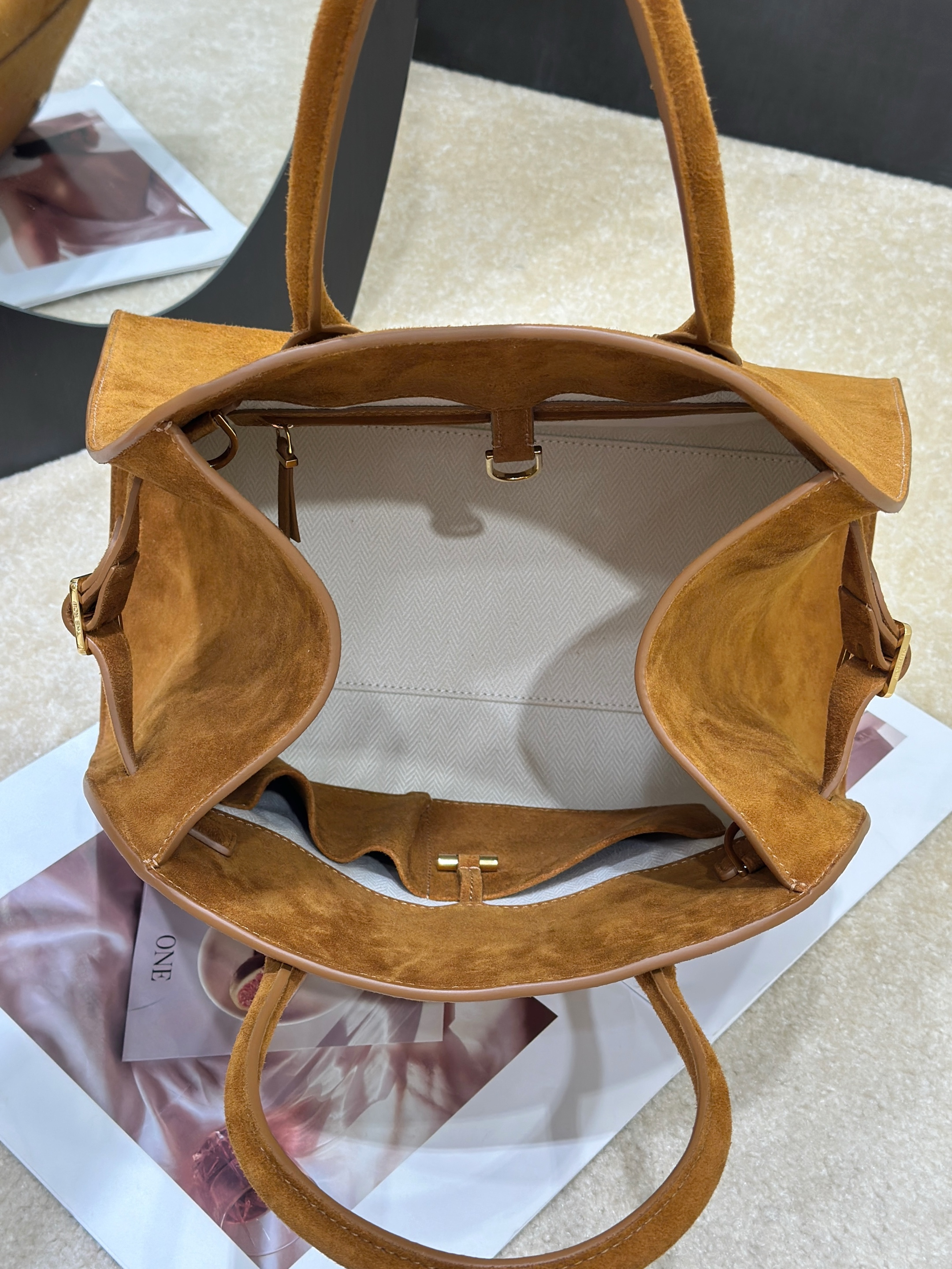더로우 가방 Margaux 12 76229 상세 이미지 18