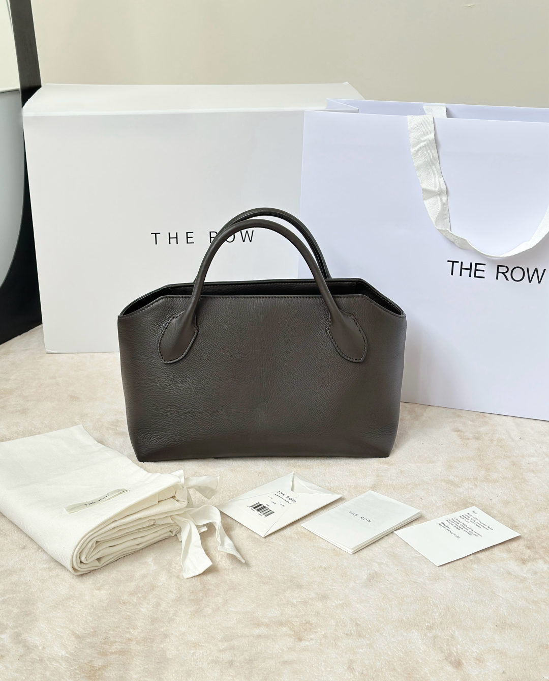 더로우 가방 75981 The Row Bag