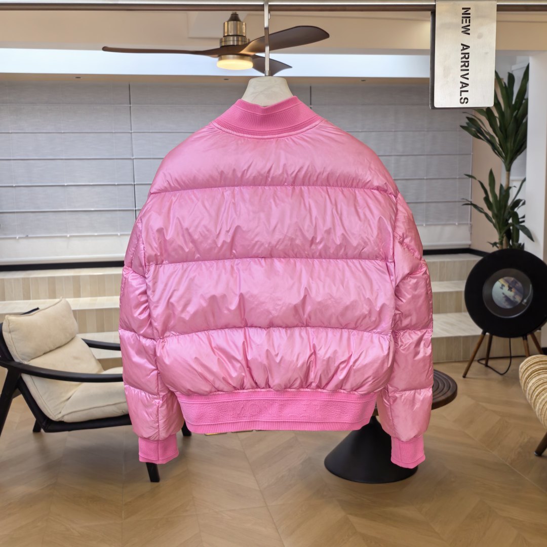 Пуховик Moncler