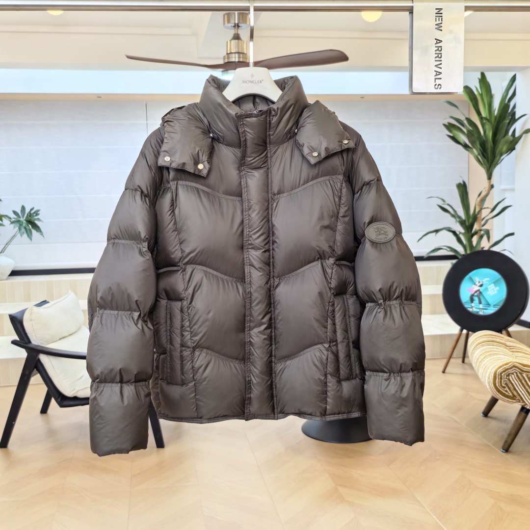 Пуховик Burberry