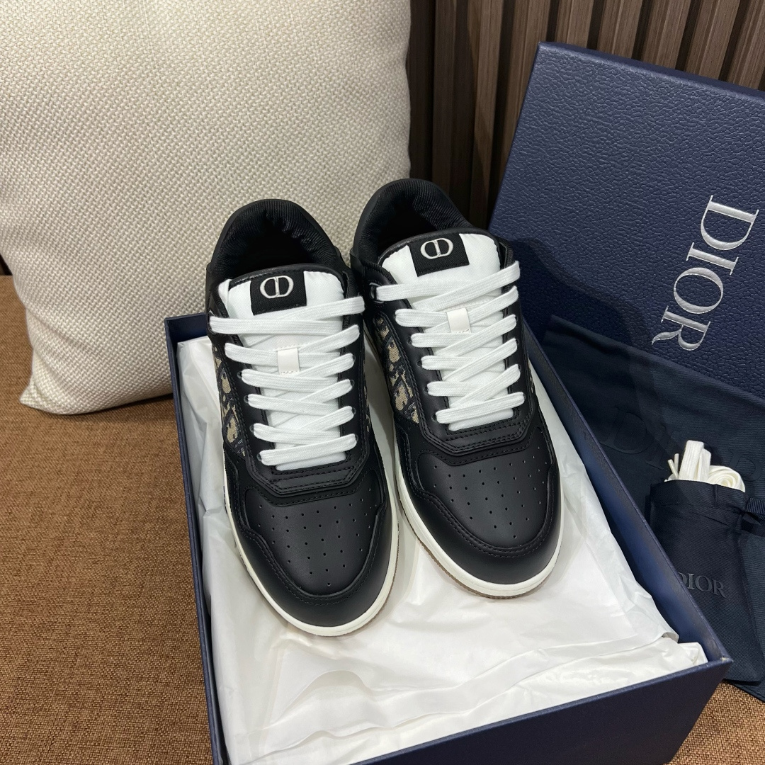 디올 B 27 스니커즈 141747