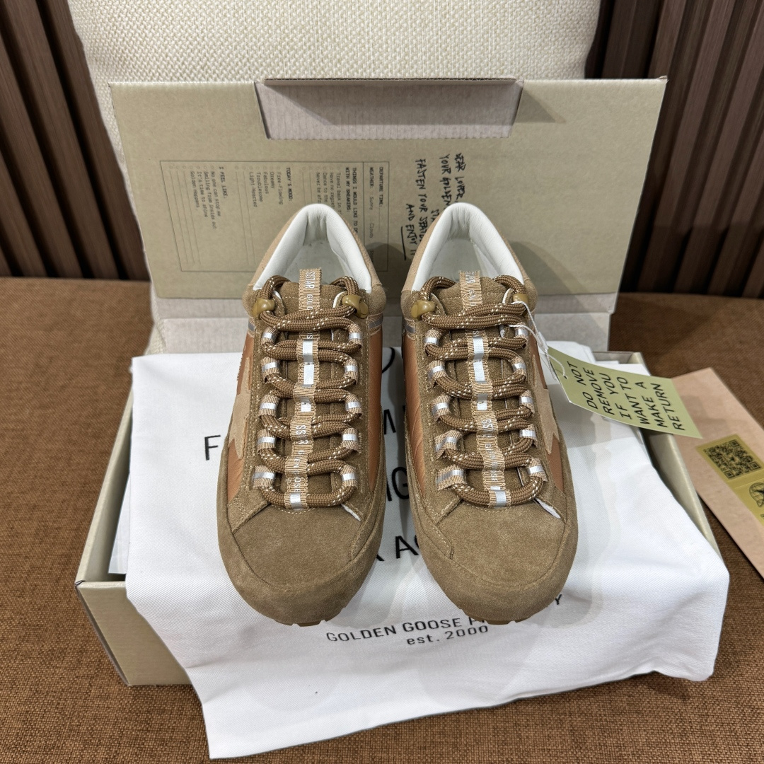 골든구스 스니커즈 Golden Goose 15853