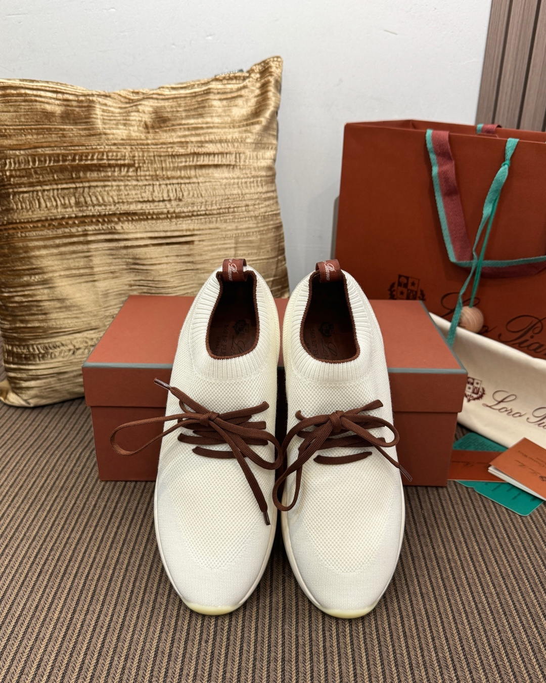 로로피아나 스니커즈 레플리카 42398
