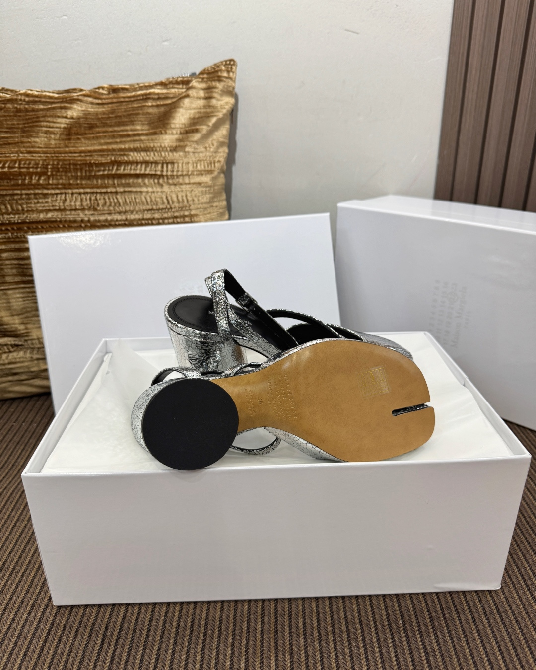 마르지엘라 MM 6 스플릿 토 하이힐 샌들 55139 이미지 9