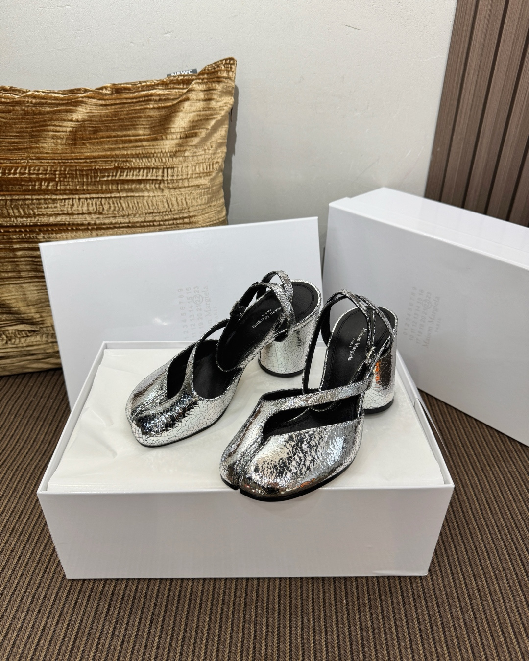 마르지엘라 MM 6 스플릿 토 하이힐 샌들 55139 이미지 3