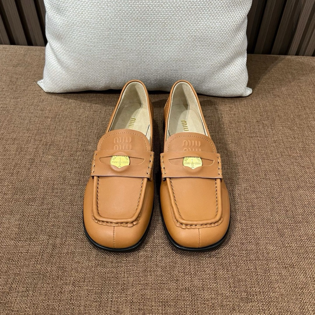 SALE 특별가격 여성 신발 35-40 사이즈 136708