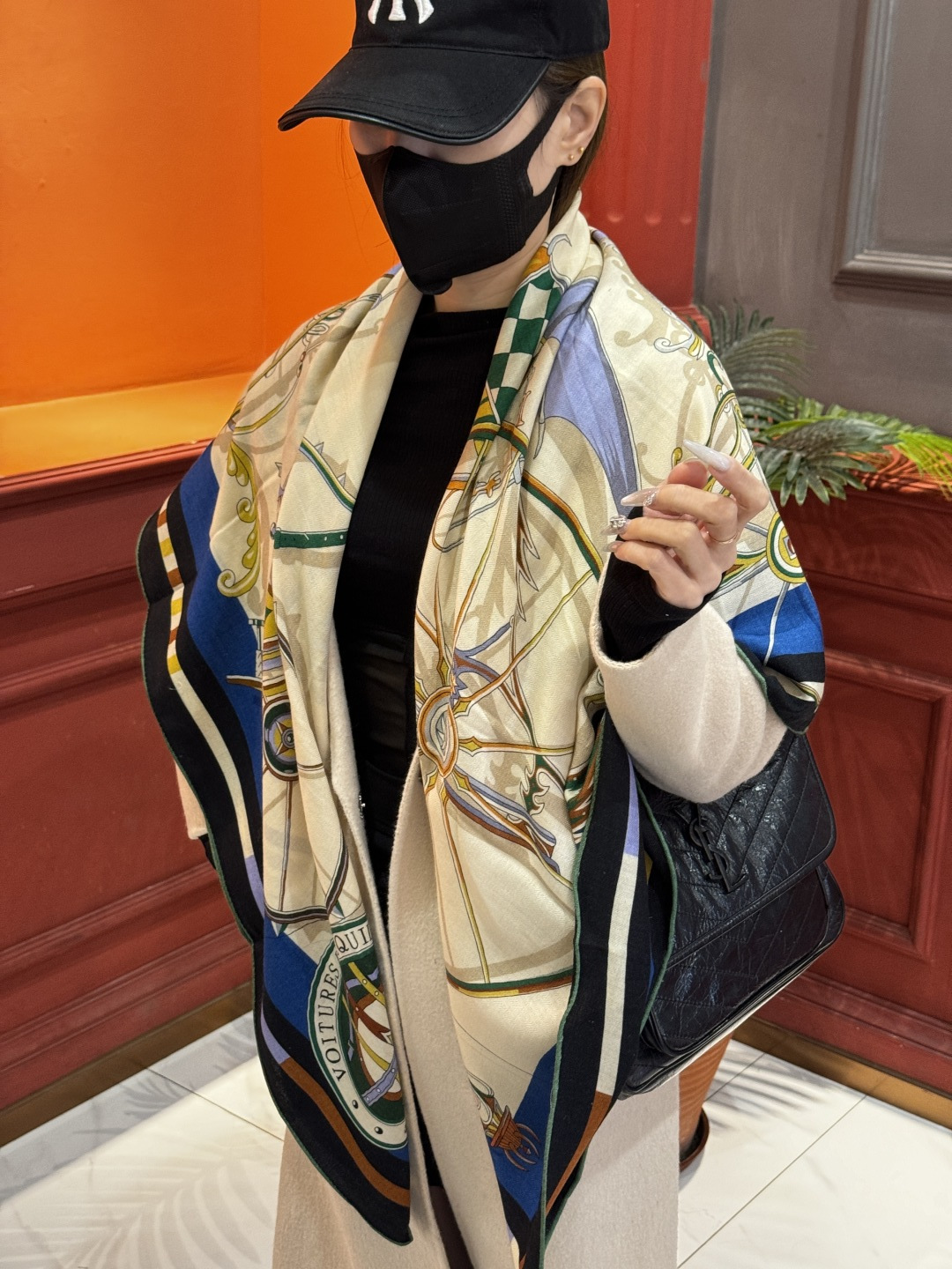 ❄️【双面同色】原单爱马仕140cm丝绒方巾💕 《平衡马车》，没有体验过野村大辅的豪华马车，就不算拥有丰